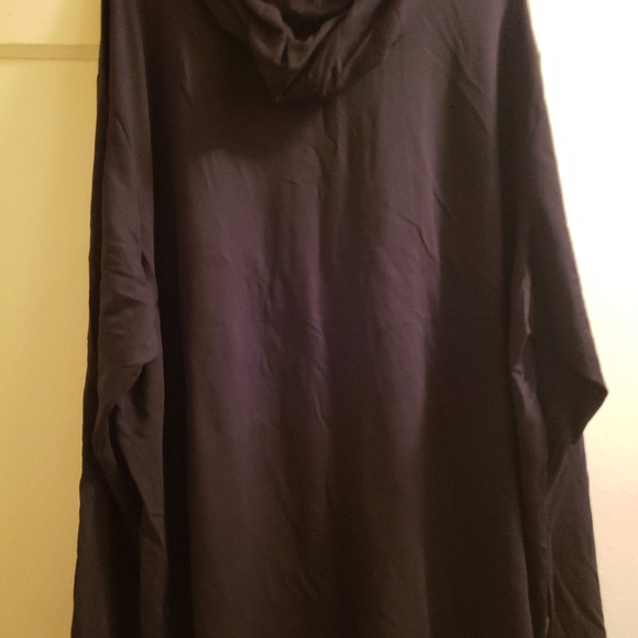 Born and Raised in the Bay T-Shirt Hoodie - Picture 4 of 4